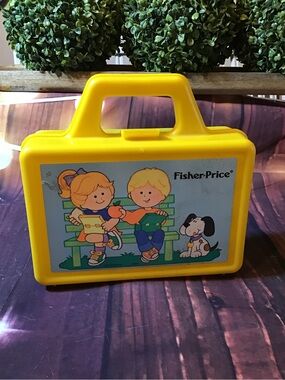 Vintage fisher price 1990 “fun with food” plastic yellow play lunchbox